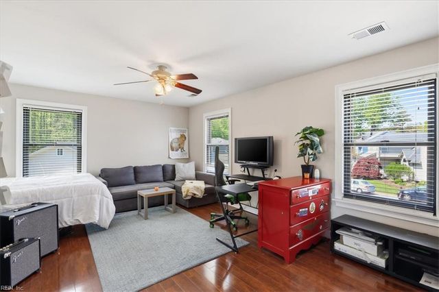 1225 Birdneck Lake DR, Virginia Beach, VA 23451