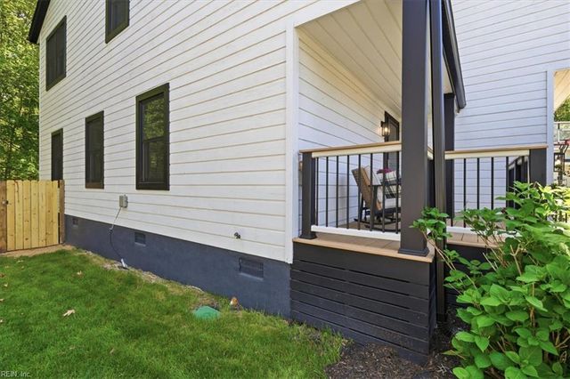 1225 Birdneck Lake DR, Virginia Beach, VA 23451