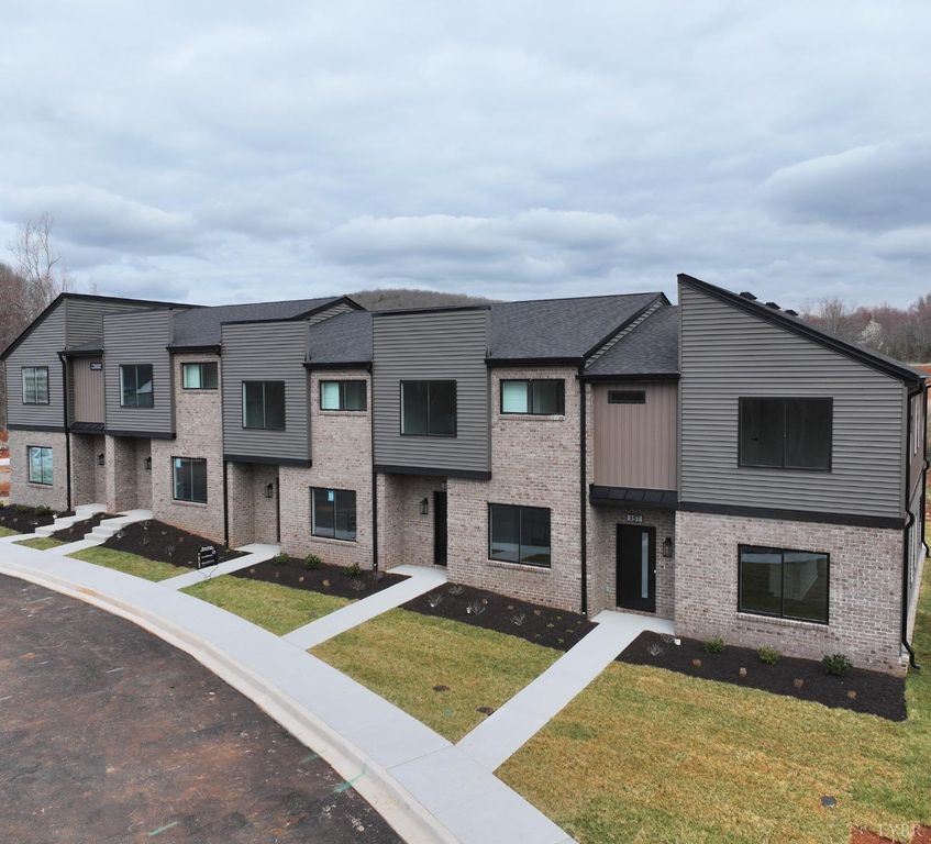 201 Allure Drive, Rustburg, VA 24588