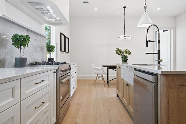 1918 Spillers Lane, Houston, TX 77043