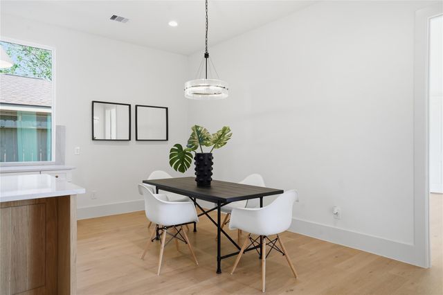 1918 Spillers Lane, Houston, TX 77043