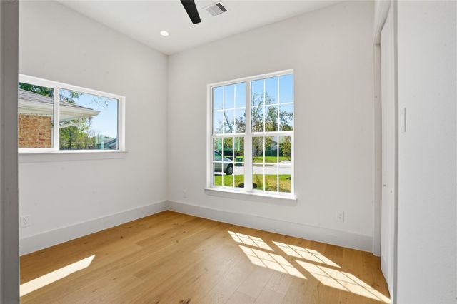 1918 Spillers Lane, Houston, TX 77043