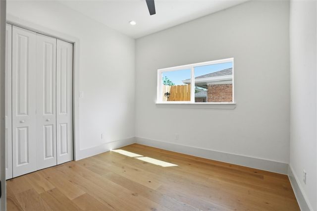 1918 Spillers Lane, Houston, TX 77043