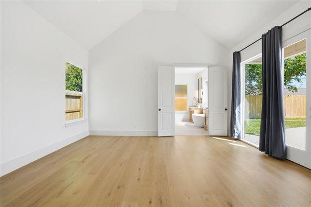 1918 Spillers Lane, Houston, TX 77043