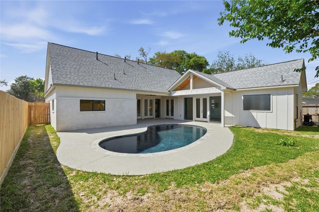 1918 Spillers Lane, Houston, TX 77043