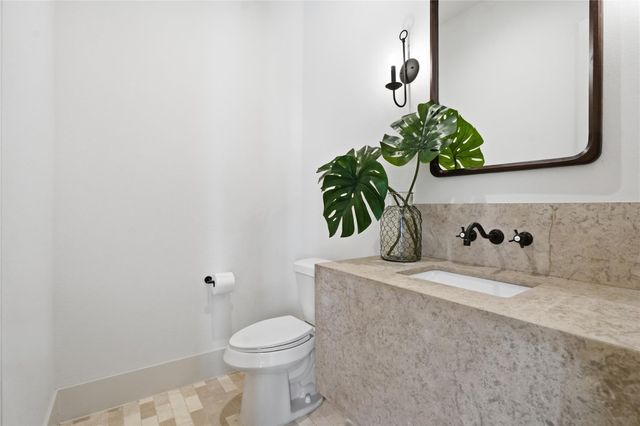 1918 Spillers Lane, Houston, TX 77043