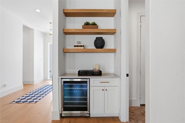 1918 Spillers Lane, Houston, TX 77043