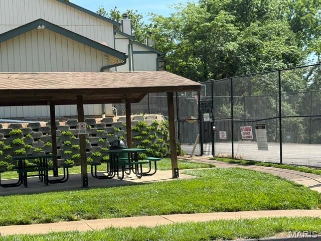 2038 Falling Brook Drive, Maryland Heights, MO 63043