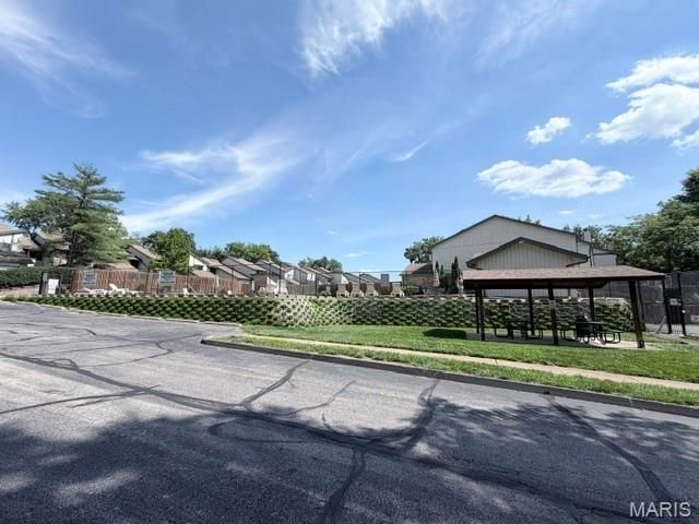 2038 Falling Brook Drive, Maryland Heights, MO 63043