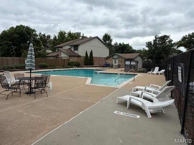 2038 Falling Brook Drive, Maryland Heights, MO 63043