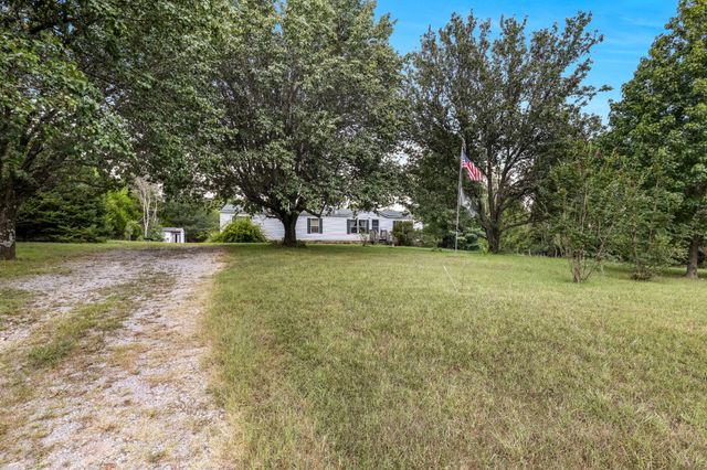 6358 Hoods Branch Rd, Springfield, TN 37172
