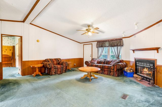 6358 Hoods Branch Rd, Springfield, TN 37172