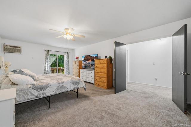 190 Country Club Drive, Florida, NY 10921