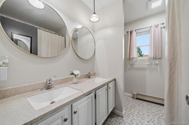 190 Country Club Drive, Florida, NY 10921