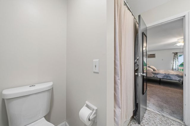 190 Country Club Drive, Florida, NY 10921