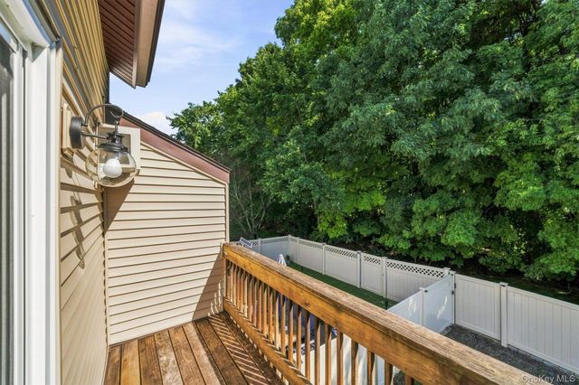 190 Country Club Drive, Florida, NY 10921