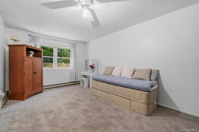190 Country Club Drive, Florida, NY 10921
