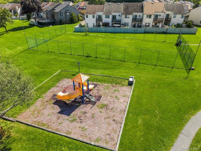 190 Country Club Drive, Florida, NY 10921