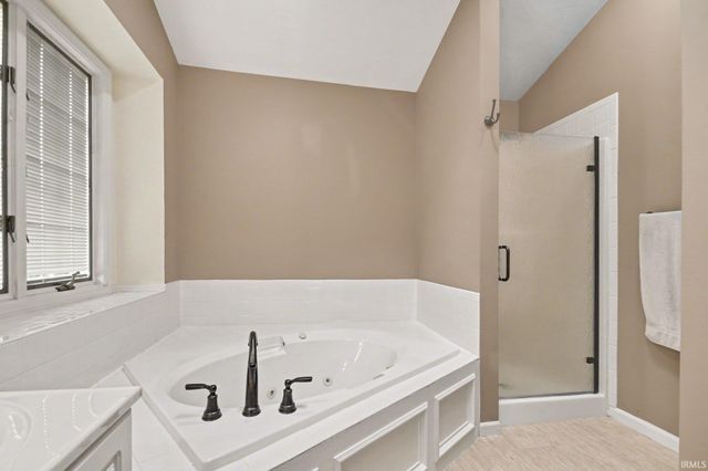 50581 Weeping Willow Run E, Granger, IN 46530