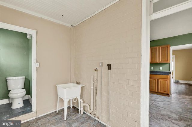 645 LANCASTER AVE, Reading, PA 19611