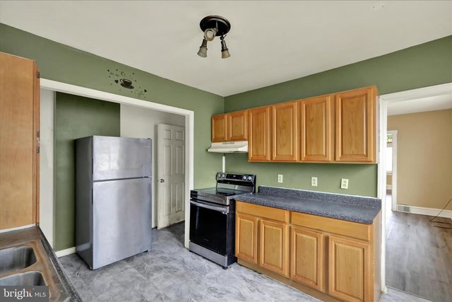 645 LANCASTER AVE, Reading, PA 19611