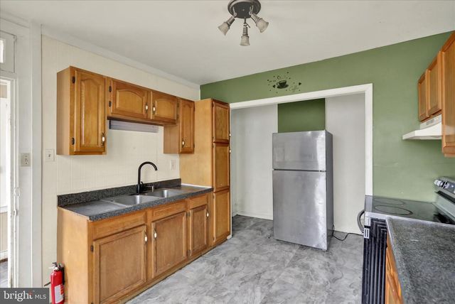 645 LANCASTER AVE, Reading, PA 19611