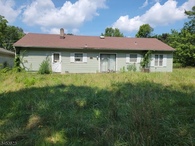 547 Kemah Lake Rd, Frankford Twp., NJ 07826