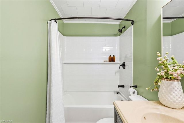 2758 Martin Street, Walkertown, NC 27051