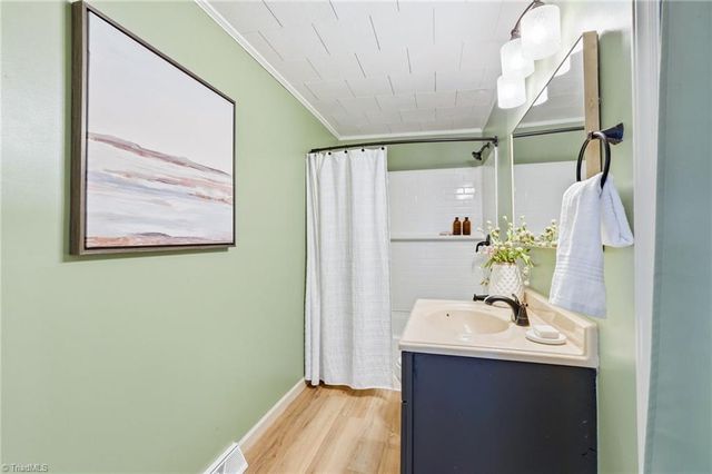 2758 Martin Street, Walkertown, NC 27051