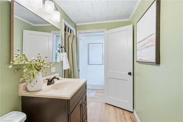 2758 Martin Street, Walkertown, NC 27051