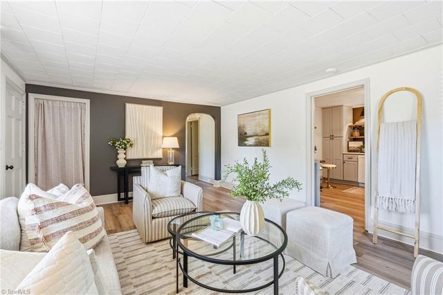 2758 Martin Street, Walkertown, NC 27051