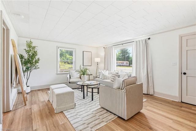 2758 Martin Street, Walkertown, NC 27051