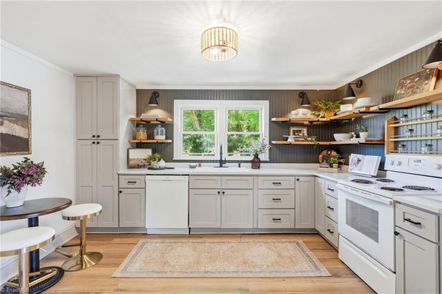 2758 Martin Street, Walkertown, NC 27051
