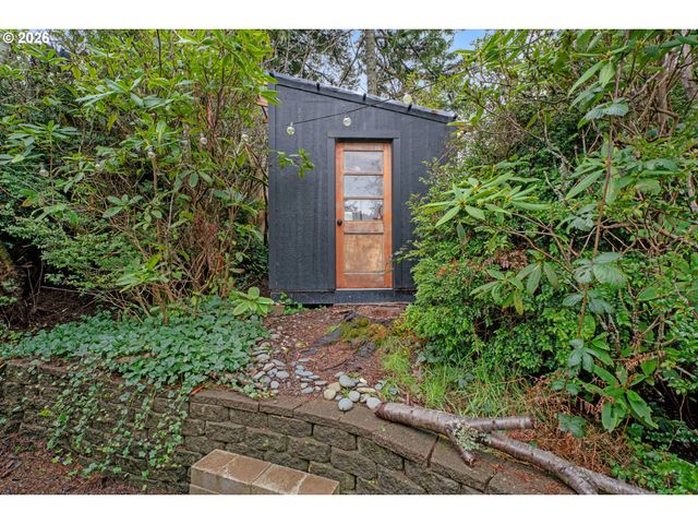 1265 LAUREL St, Florence, OR 97439