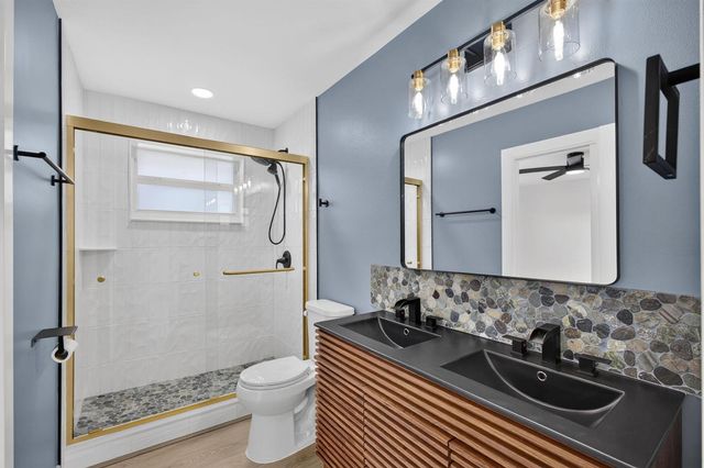 665 W 7th Street, Riviera Beach, FL 33404