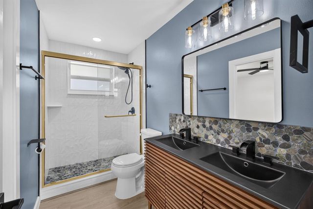 665 W 7th Street, Riviera Beach, FL 33404