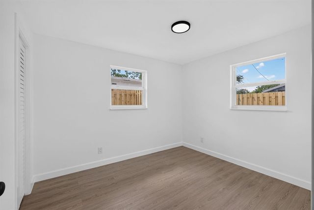 665 W 7th Street, Riviera Beach, FL 33404