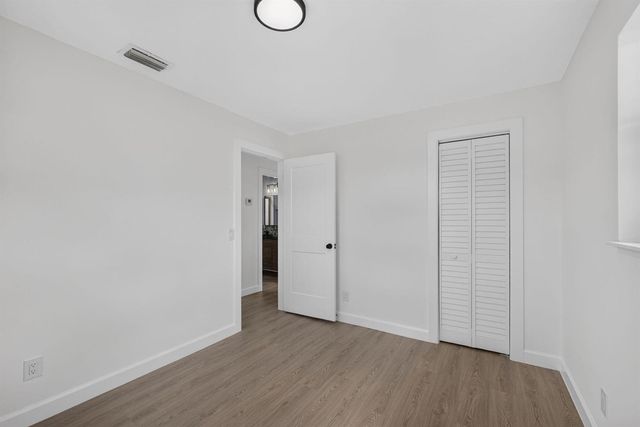 665 W 7th Street, Riviera Beach, FL 33404