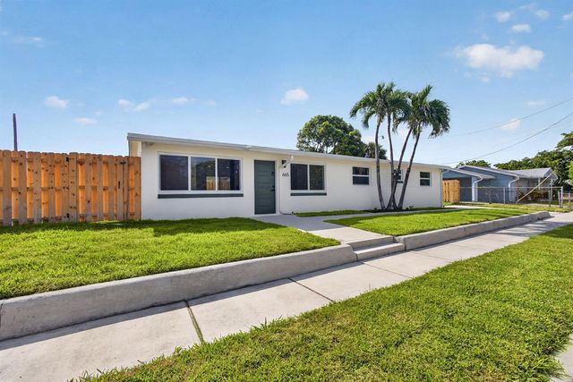 665 W 7th Street, Riviera Beach, FL 33404