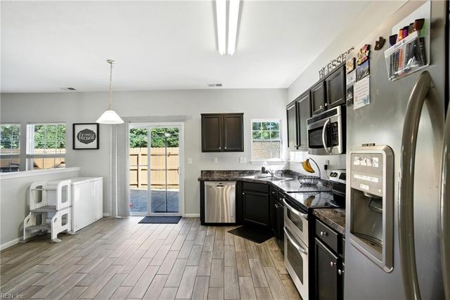 4150 River Breeze CIR, Chesapeake, VA 23321