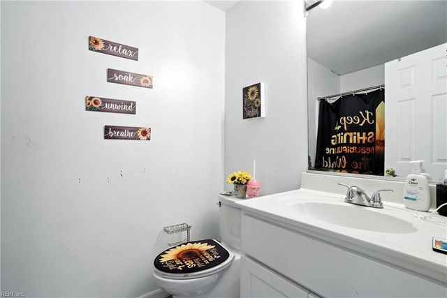 4150 River Breeze CIR, Chesapeake, VA 23321