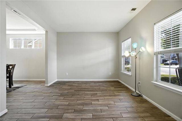 4150 River Breeze CIR, Chesapeake, VA 23321