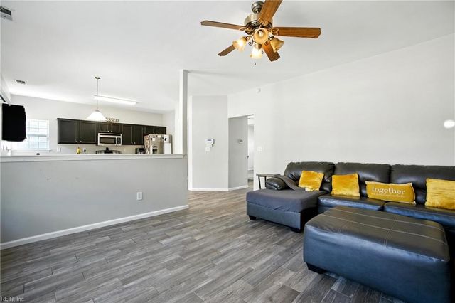 4150 River Breeze CIR, Chesapeake, VA 23321
