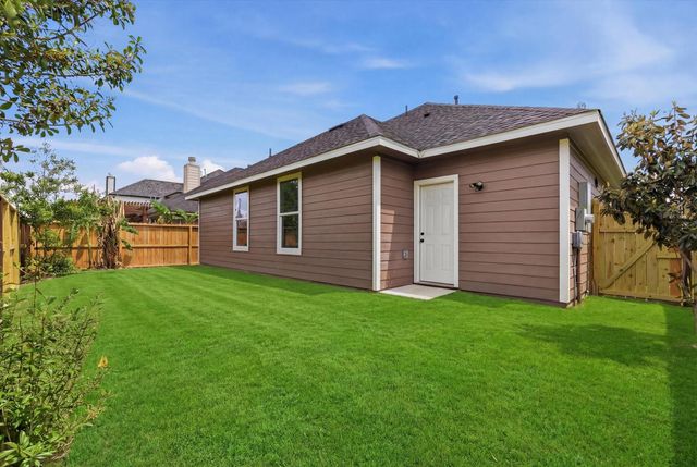 5014 E E Meadow Drive, Deer Park, TX 77536