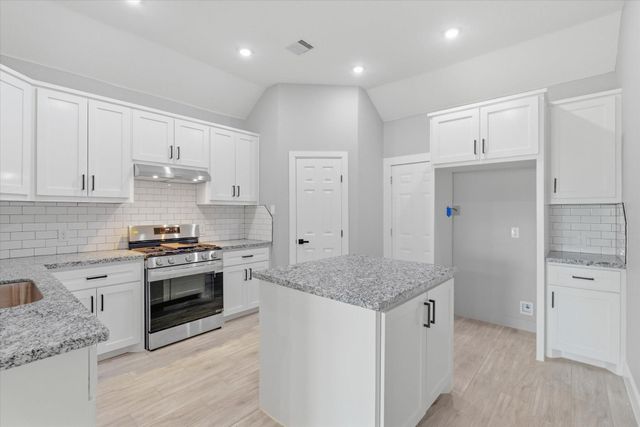 5014 E E Meadow Drive, Deer Park, TX 77536