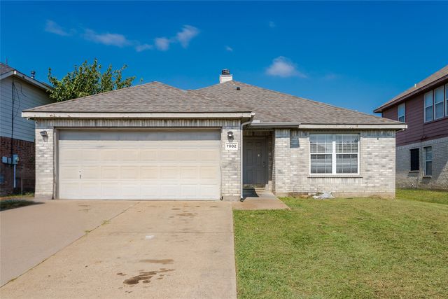 7802 Calgary Lane, Arlington, TX 76001
