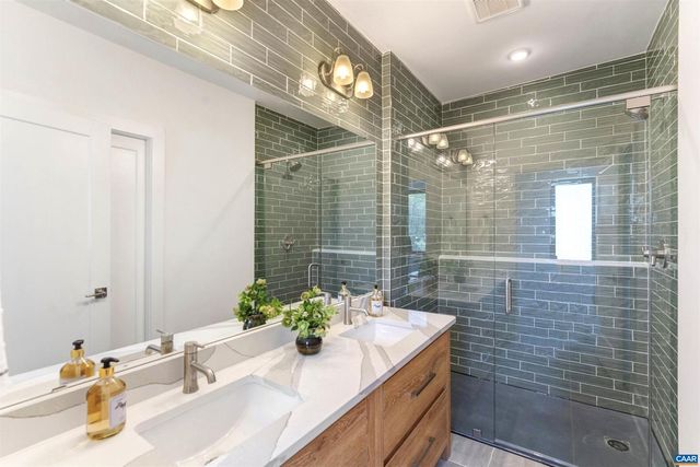 987 5TH ST SW, Charlottesville, VA 22902