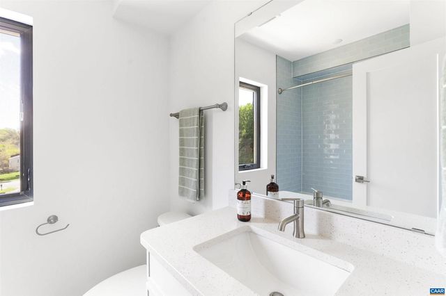 987 5TH ST SW, Charlottesville, VA 22902