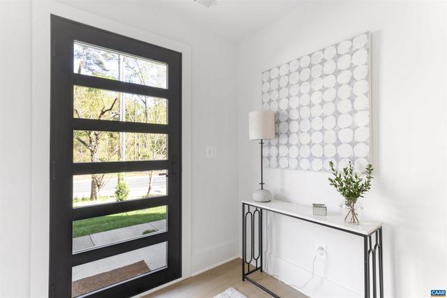 987 5TH ST SW, Charlottesville, VA 22902