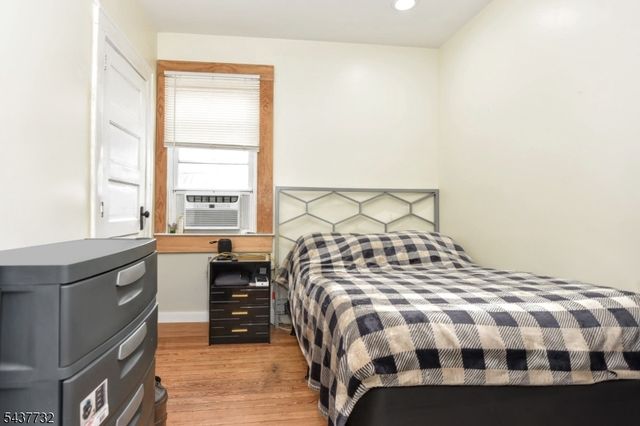 111 Teaneck Rd, Teaneck Twp., NJ 07666